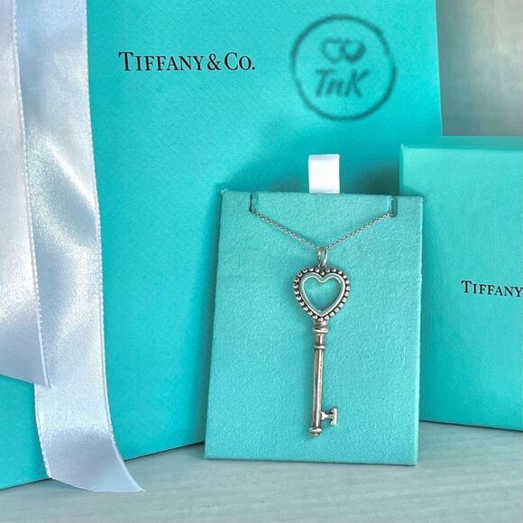 Tiffany & Co Large 2" Teal Blue Enamel Heart Beaded Trefoil Key Charm Pendant Ne - Picture 3 of 16